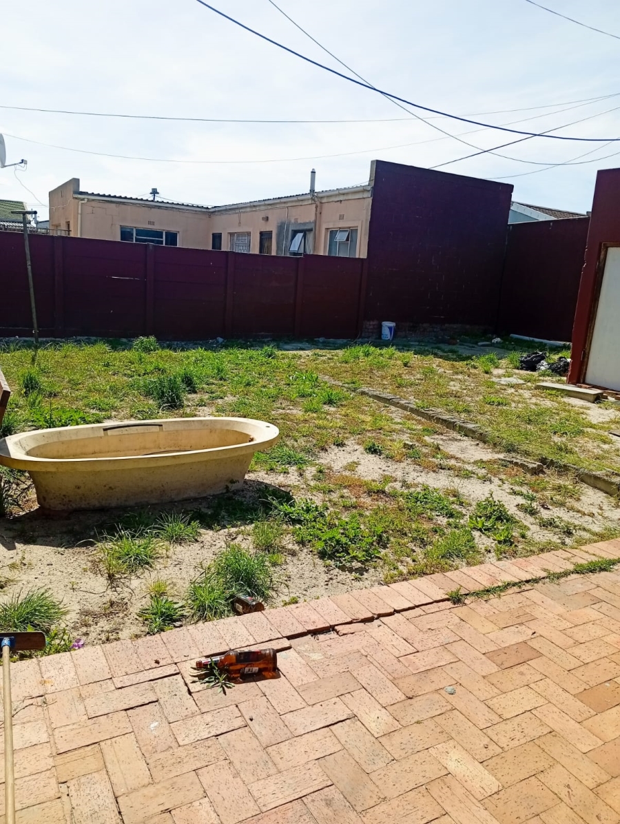 3 Bedroom Property for Sale in Mandalay Western Cape